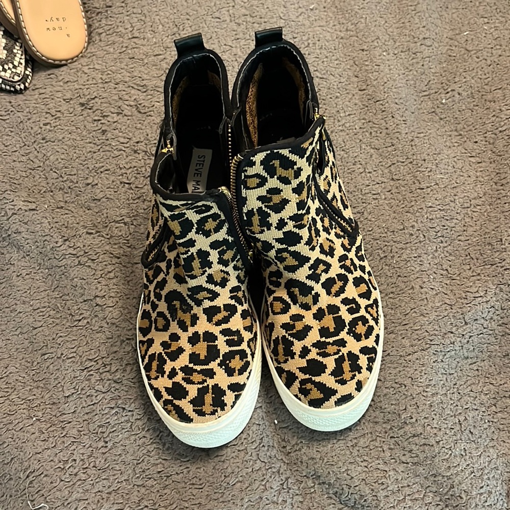 Steve madden wedge sneakers